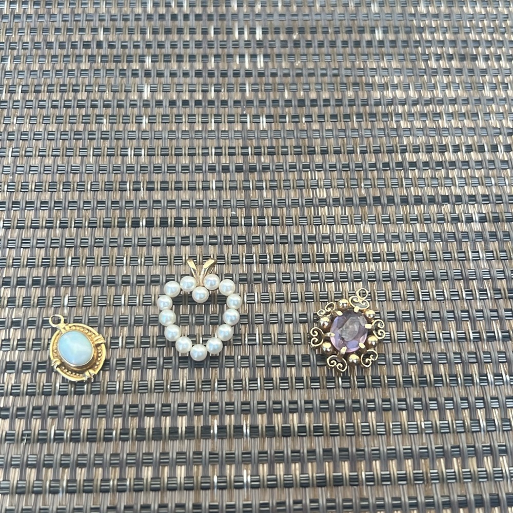3 pendants for your necklaces